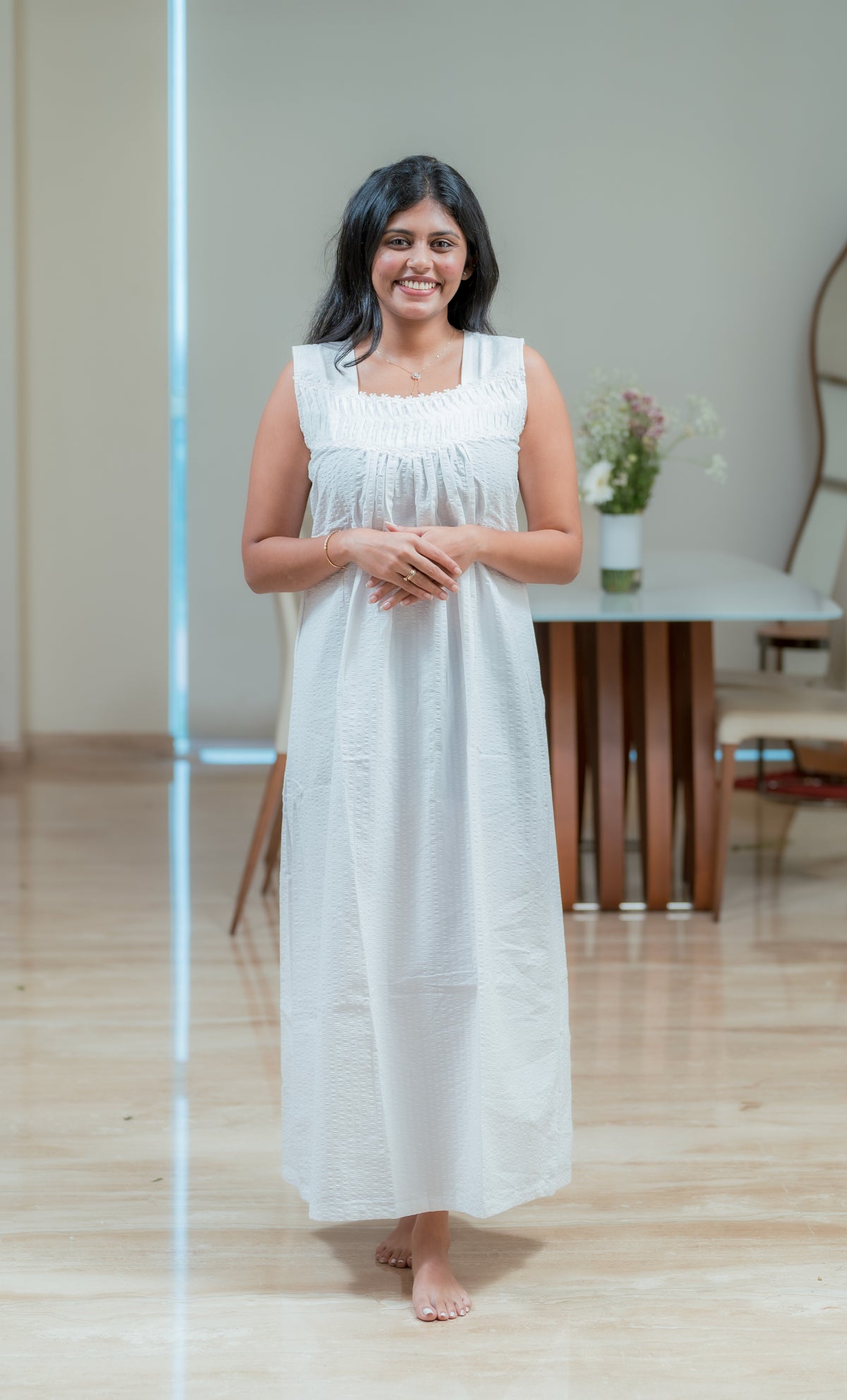 White Elegance Nightdress